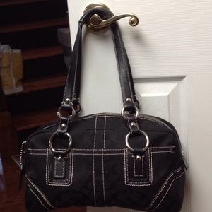NEW WITHOUT TAGS black canvas/leather COACH
